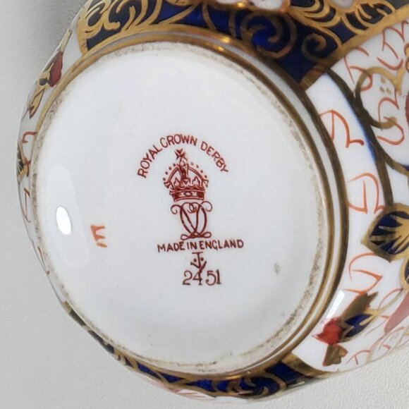 Vintage Royal Crown Derby Imari Tea Cups & Saucers-  Scalloped Rim 1927 & 1934 - Picture 15 of 16